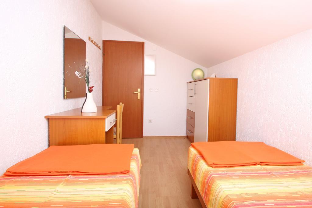 Apartments And Rooms Vesna Novalja Rom bilde